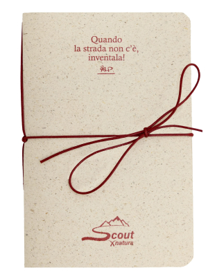 Taccuino scout con laccetto rosso “Quando la strada non c’è, inventala!”